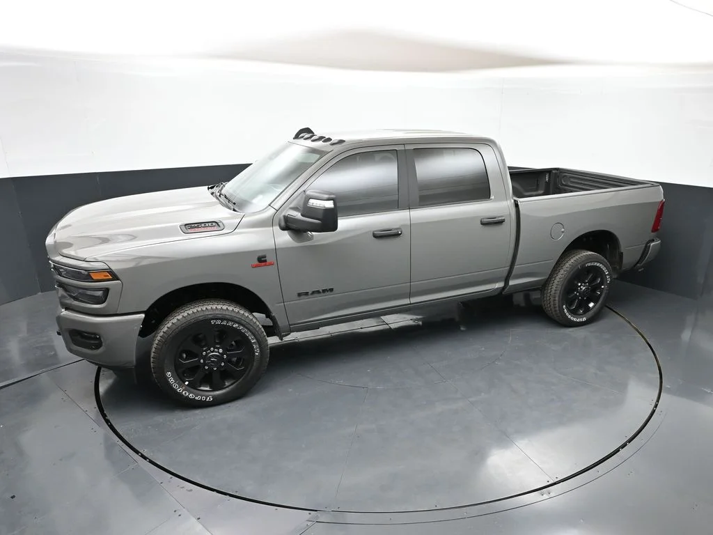 New 2026 Ceramic Gray Clear-Coat Exterior Paint RAM Big Horn image 47