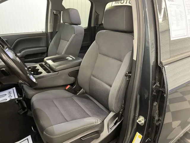Used 2019 Graphite Metallic Chevrolet LT image 11