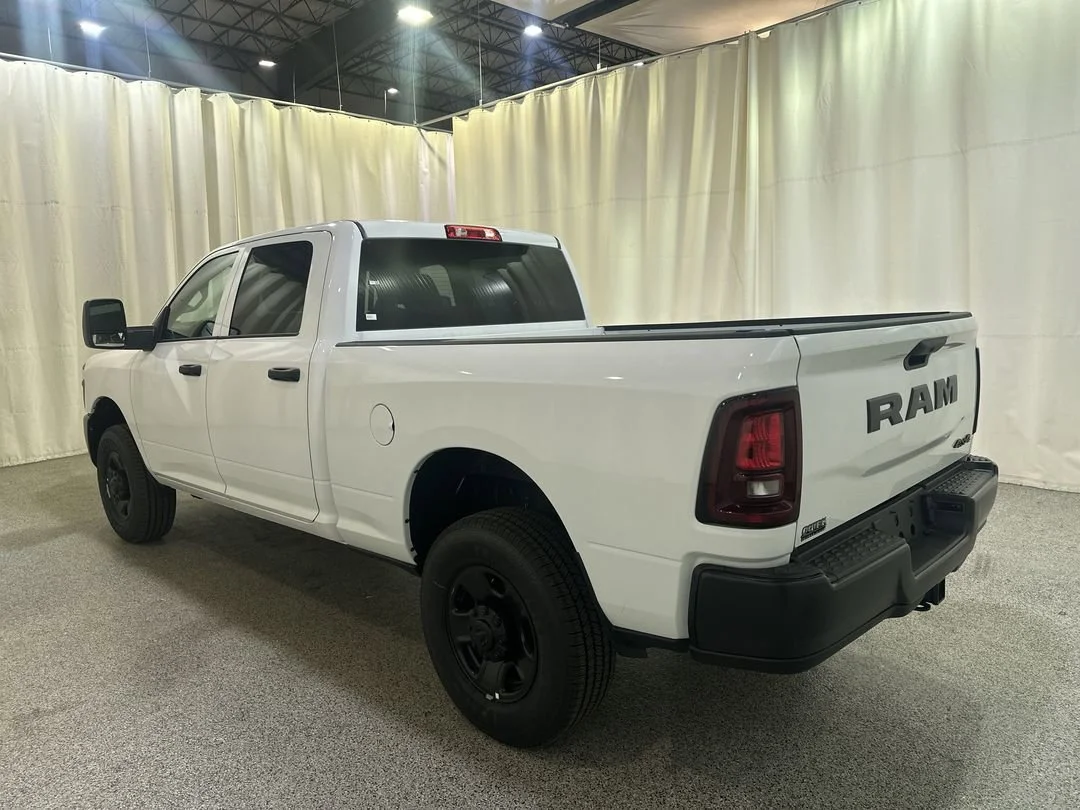 2026 RAM 3500 Tradesman - Photo 9