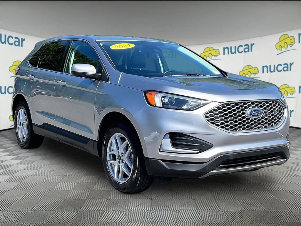Used 2024 Silver Ford SEL image 1