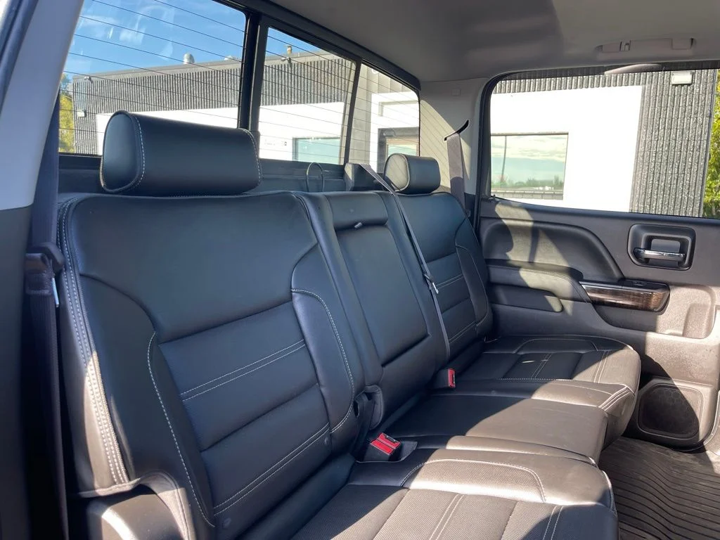 Used 2016 Black GMC Denali image 32
