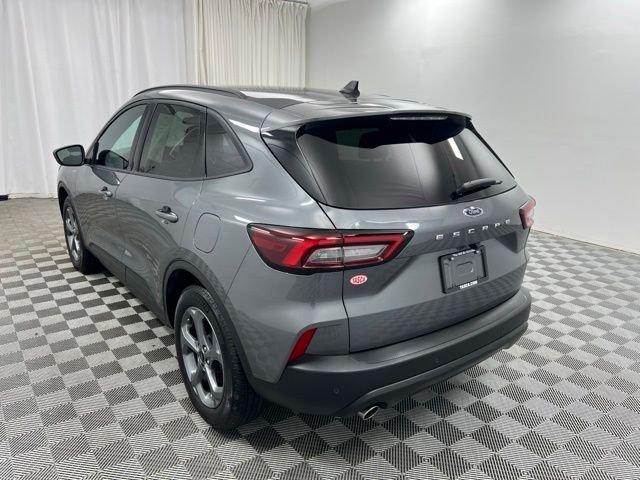 Used 2025 Gray Ford ST-Line image 6