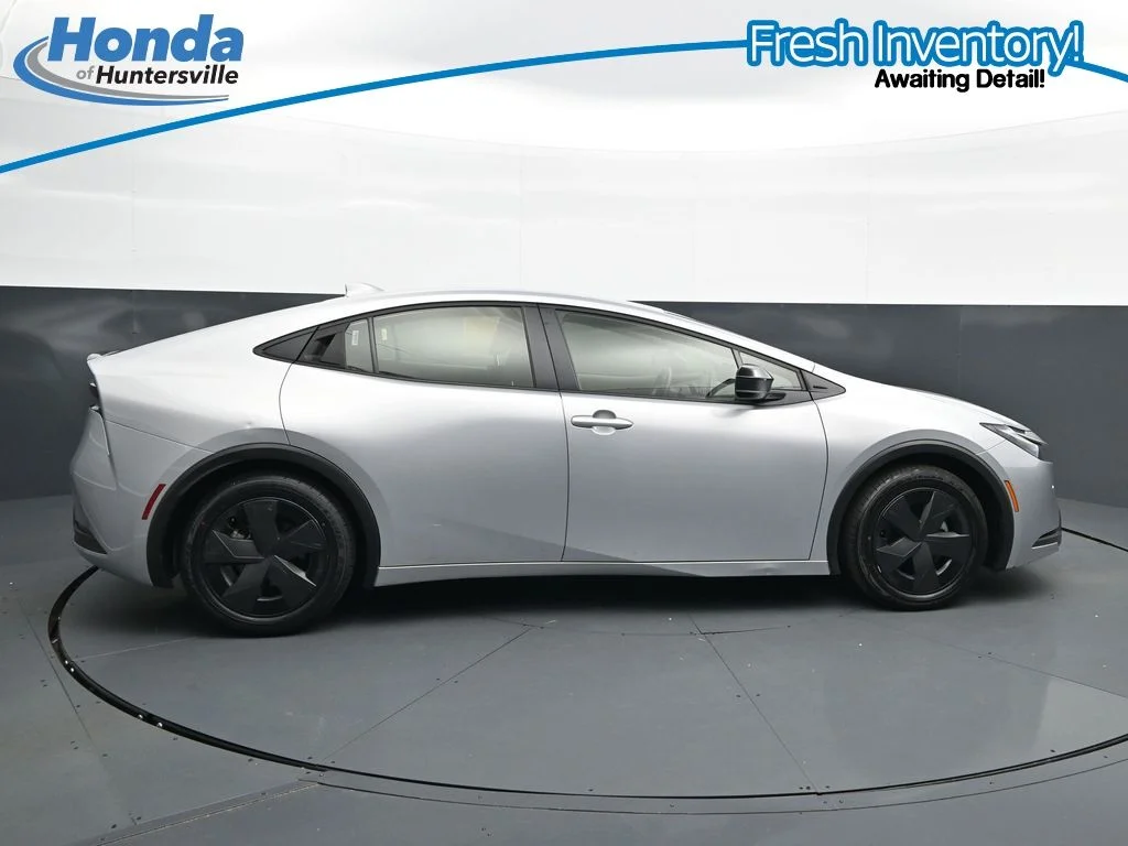 Used 2025 Cutting Edge Toyota LE image 11