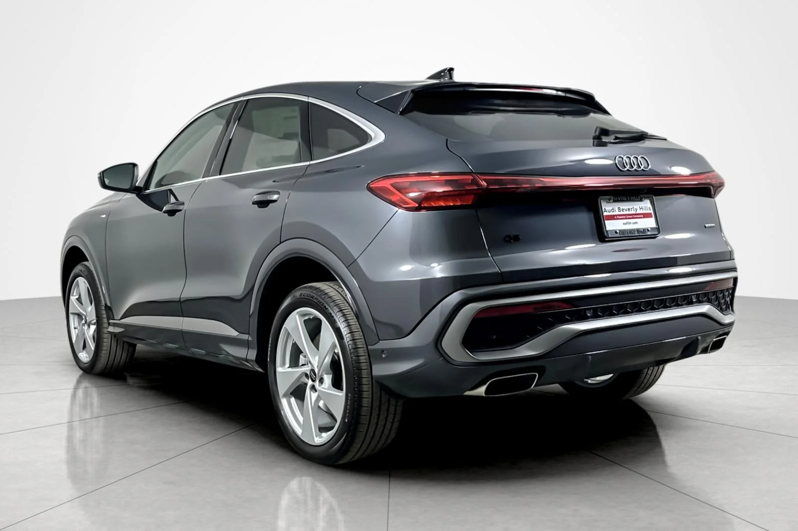New 2026 Tambora Gray Metallic Audi Premium Plus 2.0 TFSI quattro image 4