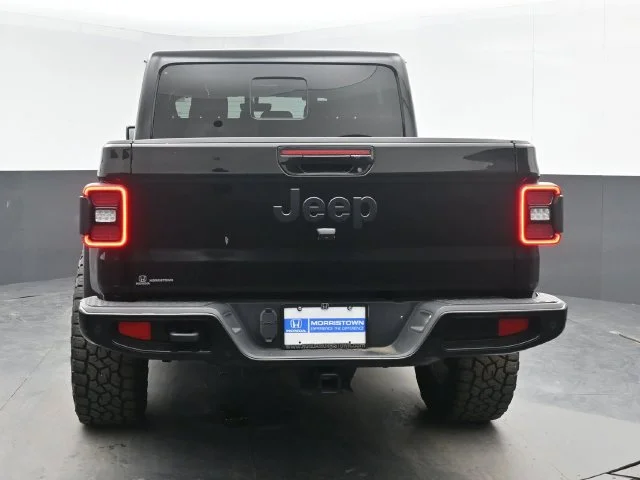 Used 2023 Black Clearcoat Jeep High Altitude image 9
