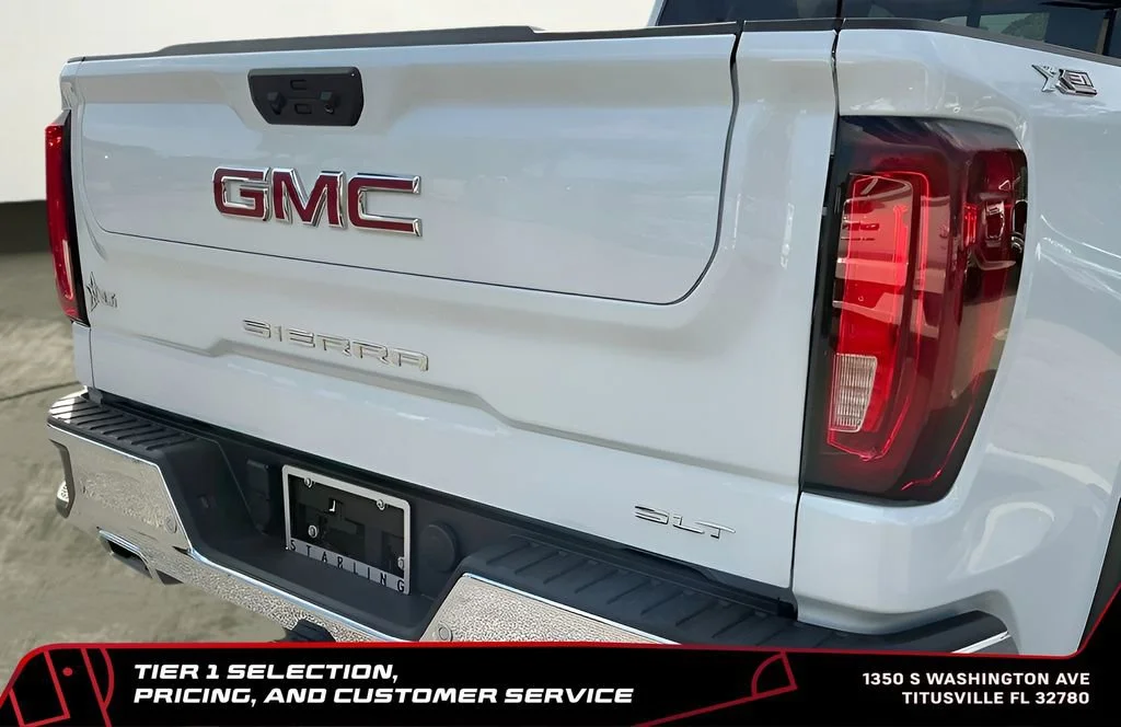 New 2026 Glacier White Tricoat GMC SLT image 28
