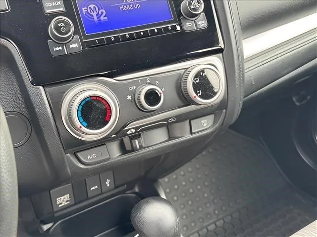 Used 2015 Red Honda LX image 21