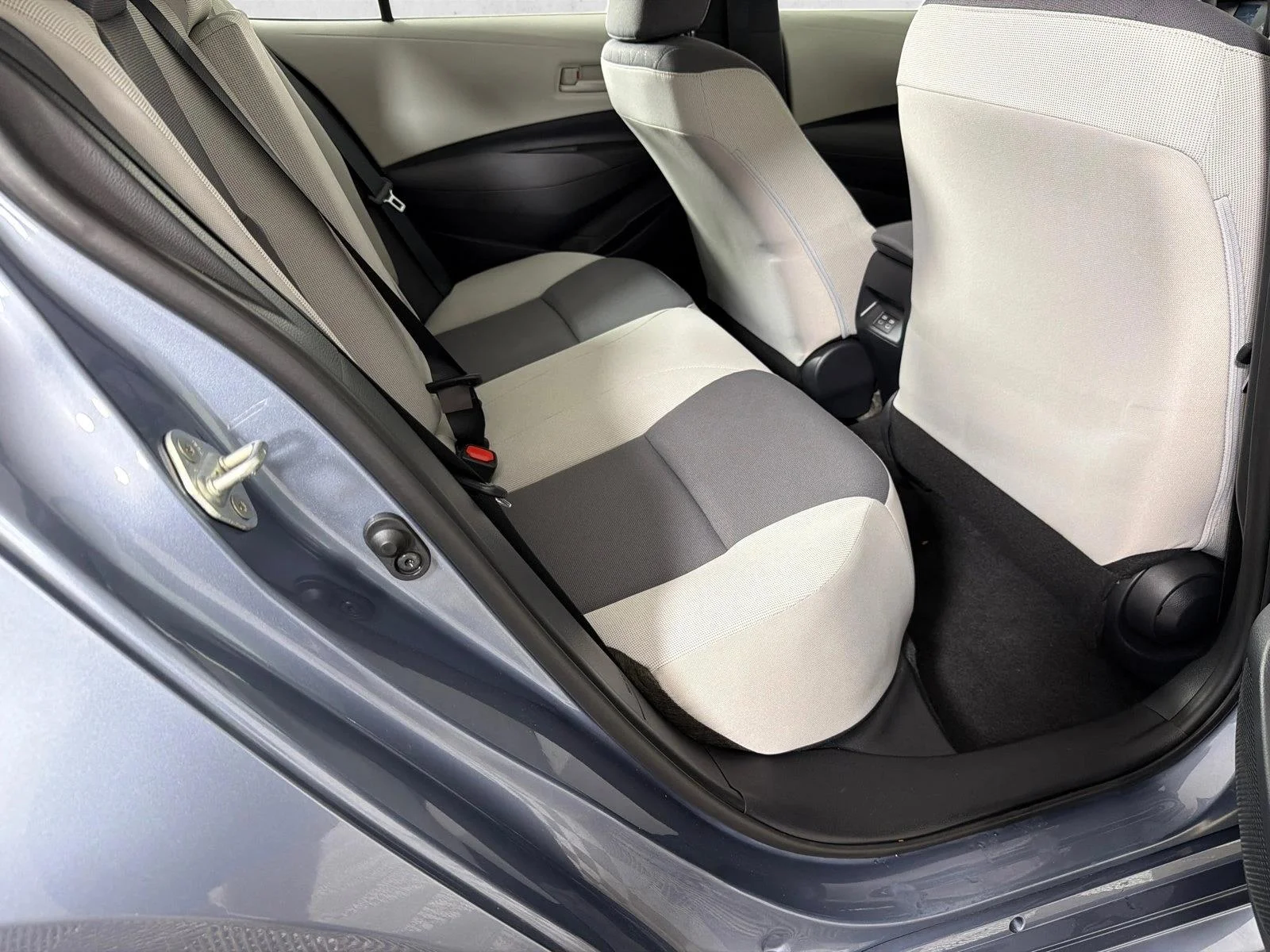 Used 2024 White Toyota LE image 15