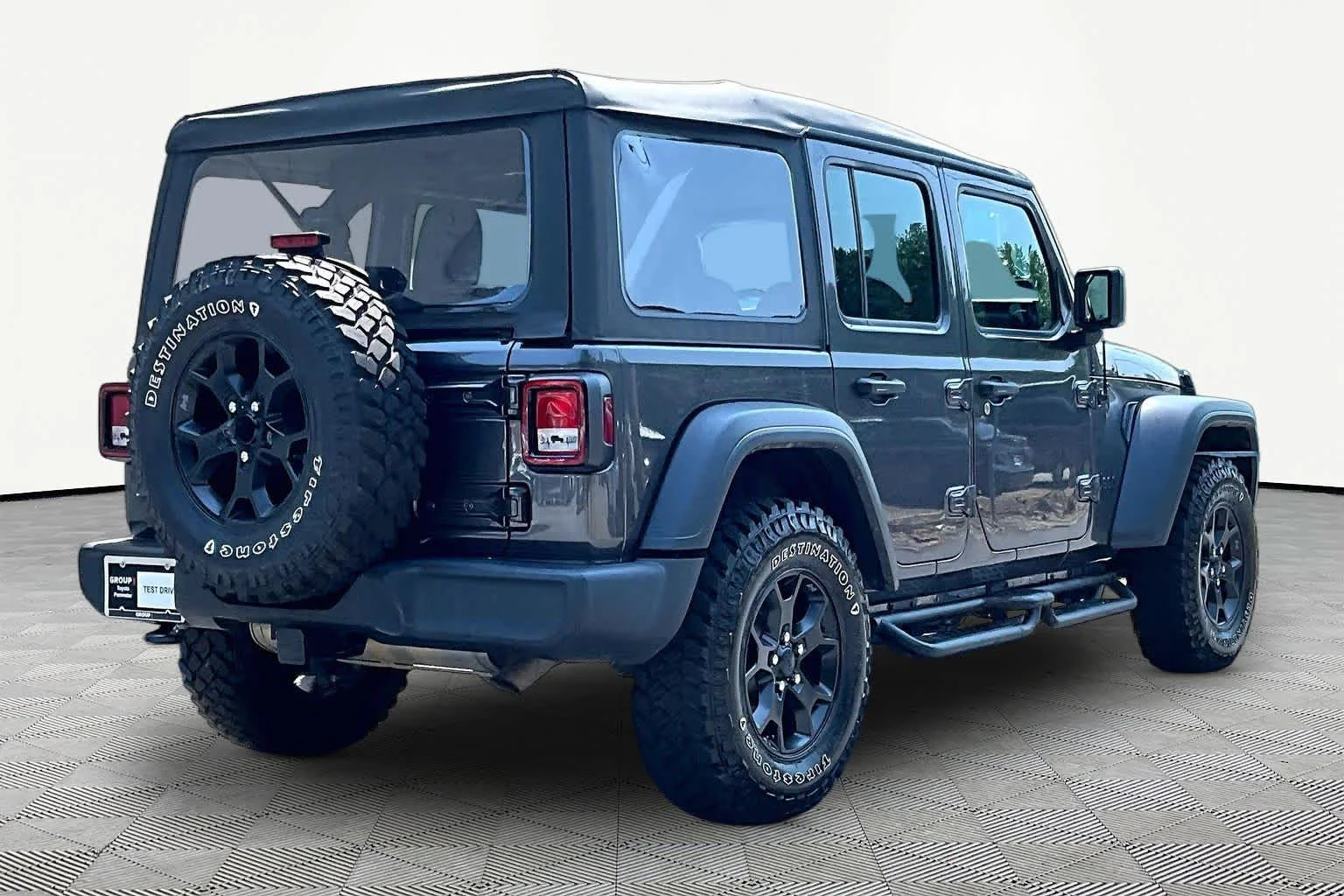 Used 2023 Granite Crystal Metallic Clearcoat Jeep Sport image 13