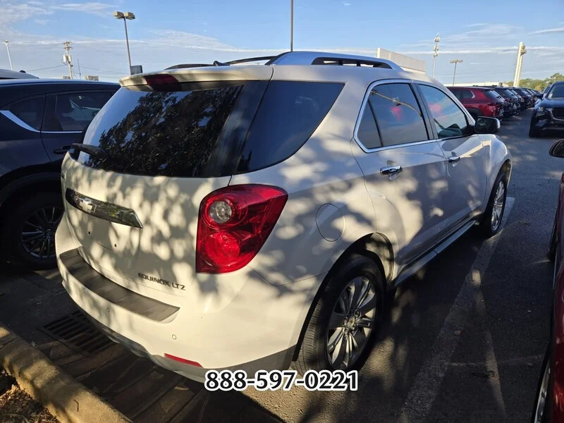 Used 2010 Summit White CHEVROLET LTZ image 5