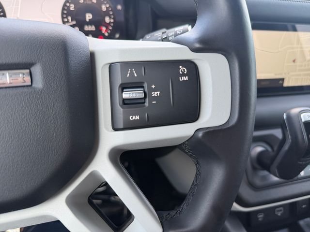 Used 2023 White Land Rover S image 23