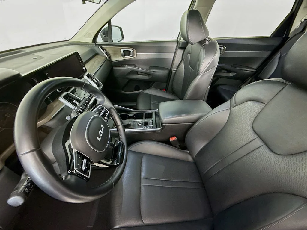 Used 2022 Gray Kia X-Line EX image 5
