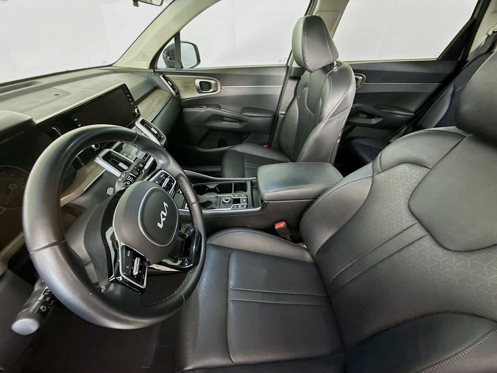 Used 2022 Gray Kia X-Line EX image 5