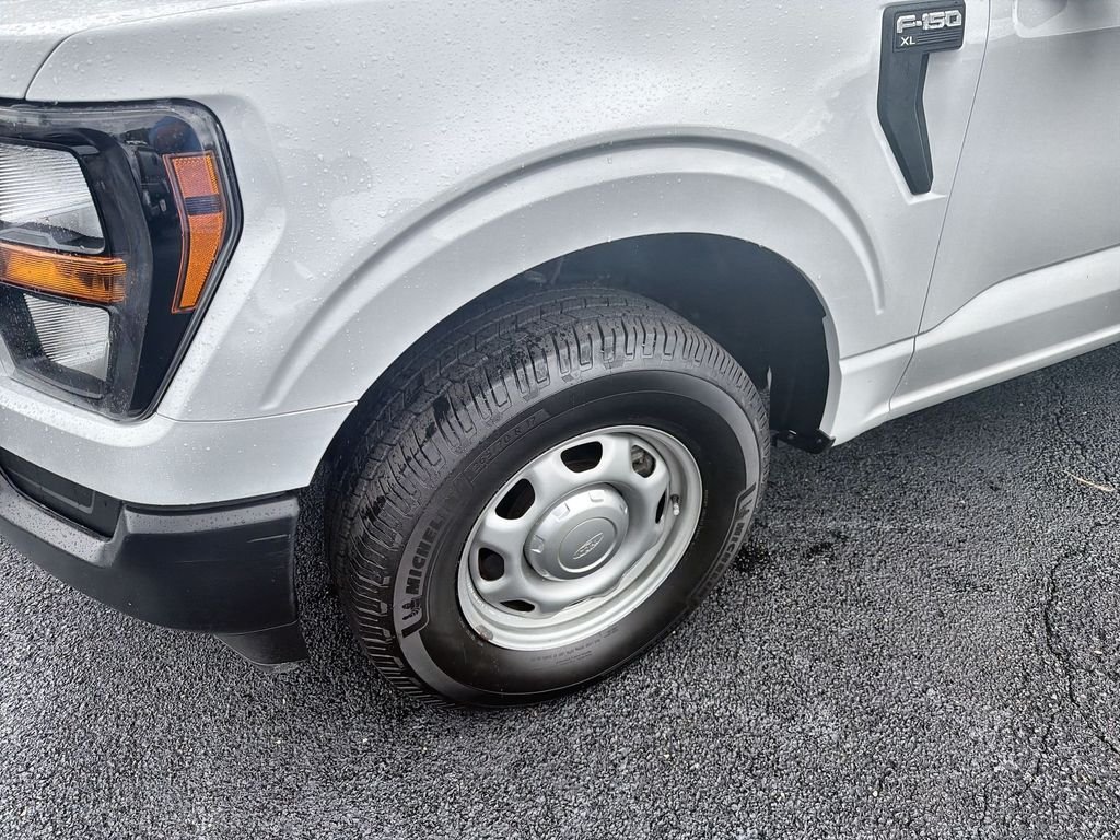 Used 2023 White Ford XL image 6