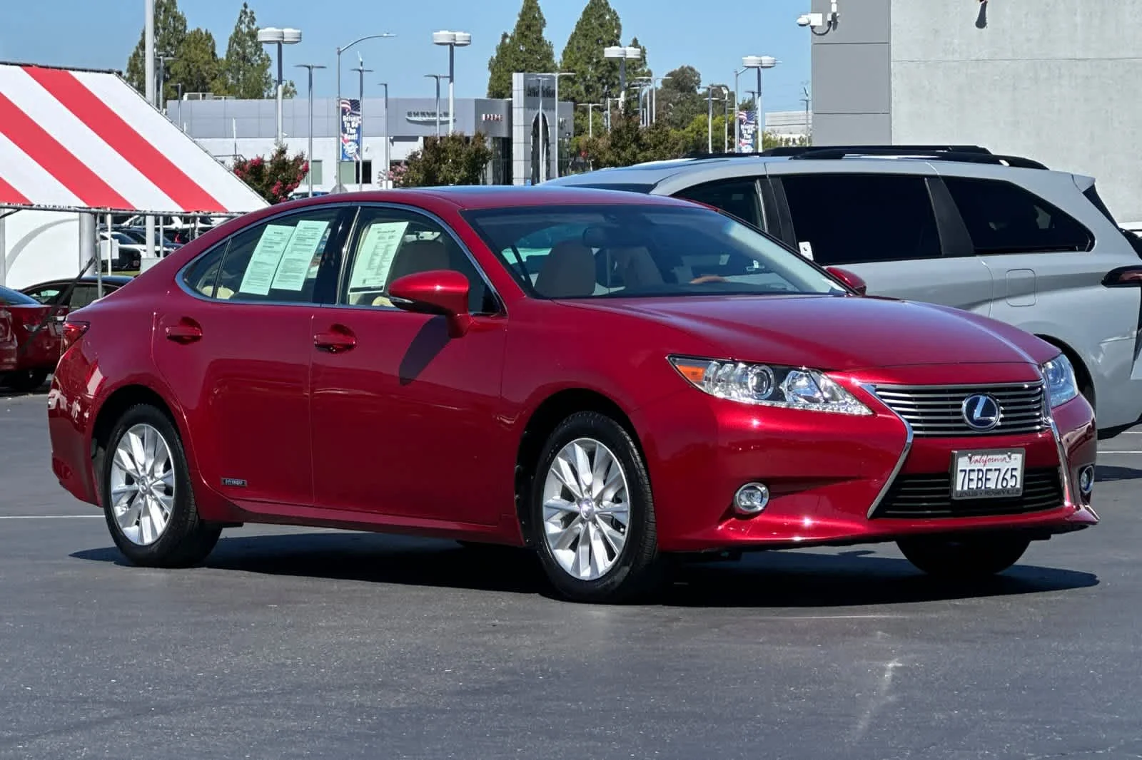 Used 2014 Matador Red Mica Lexus Hybrid image 5