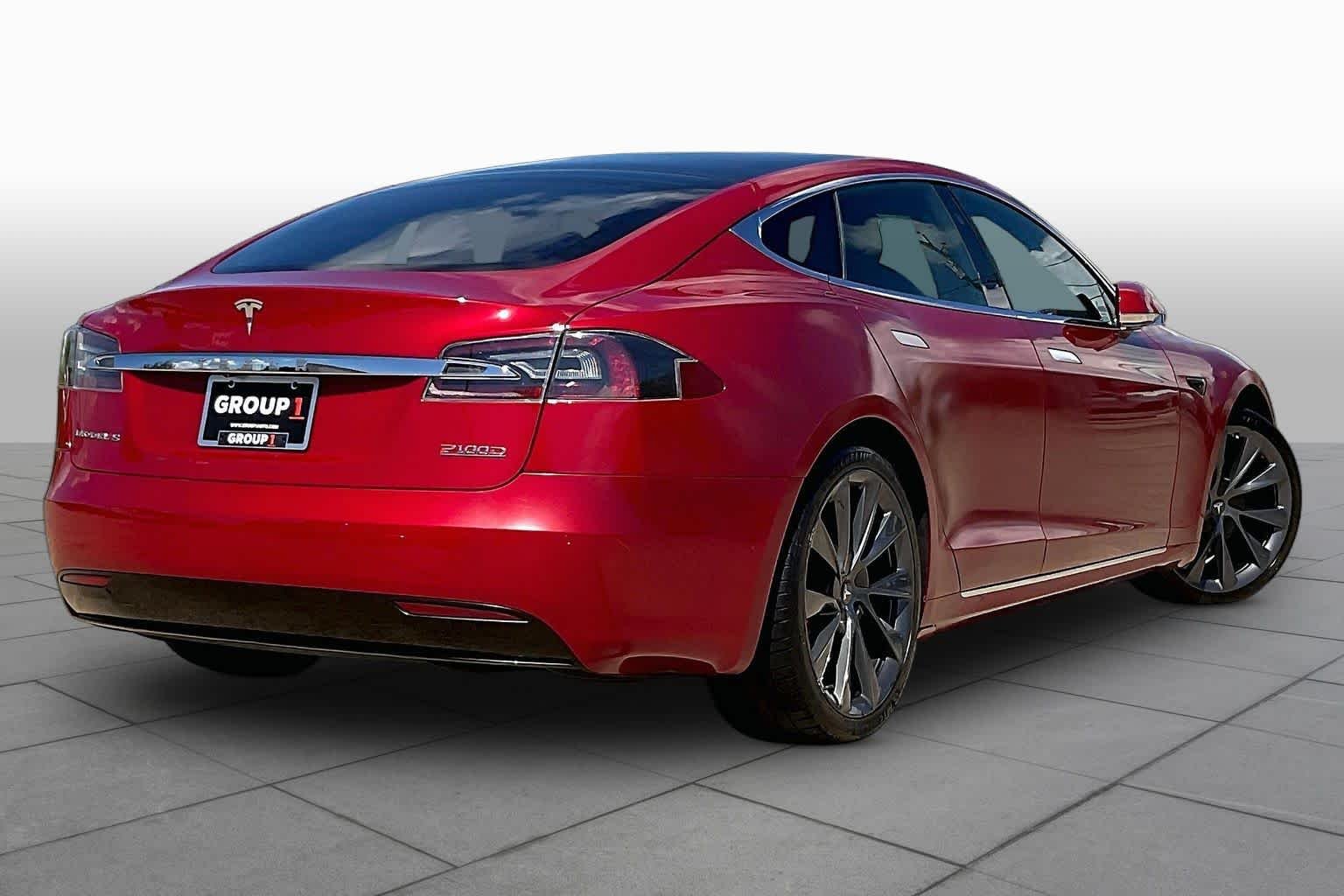 Used 2018 Red Multi-Coat Tesla 75D image 11