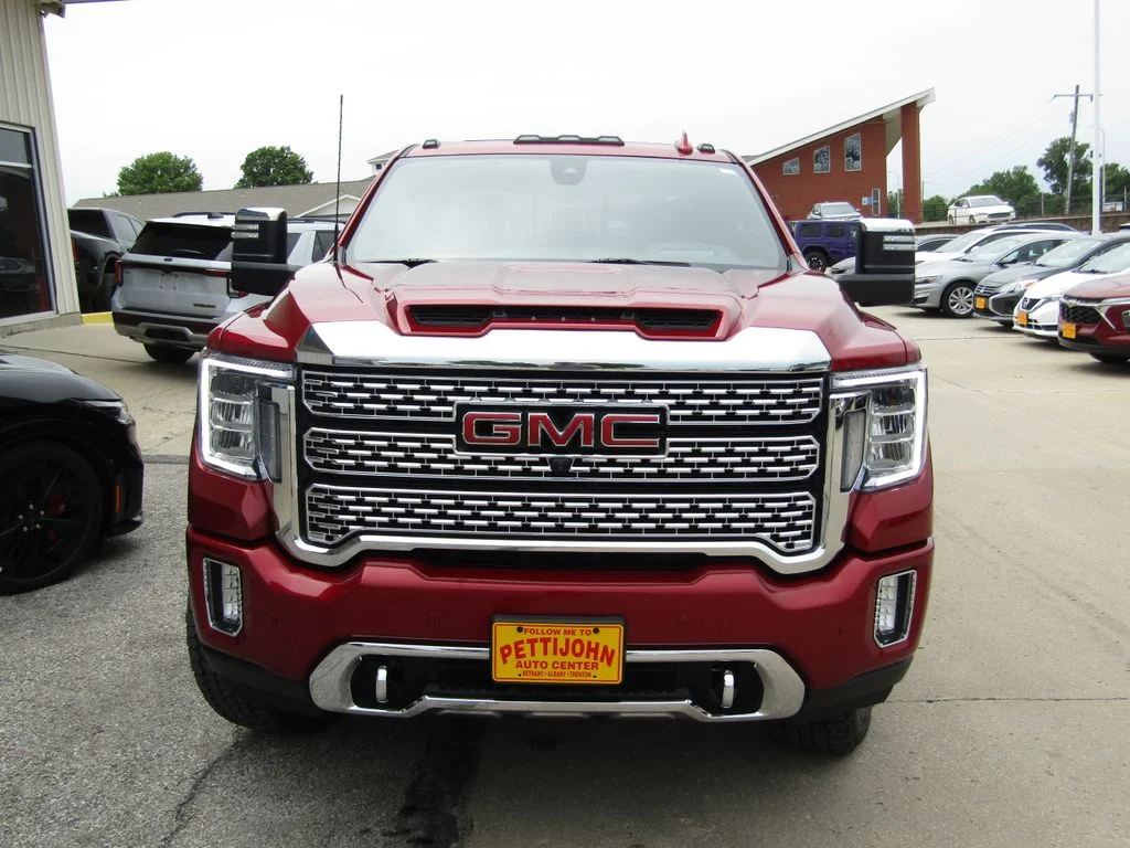 Used 2023 Red GMC Denali image 13