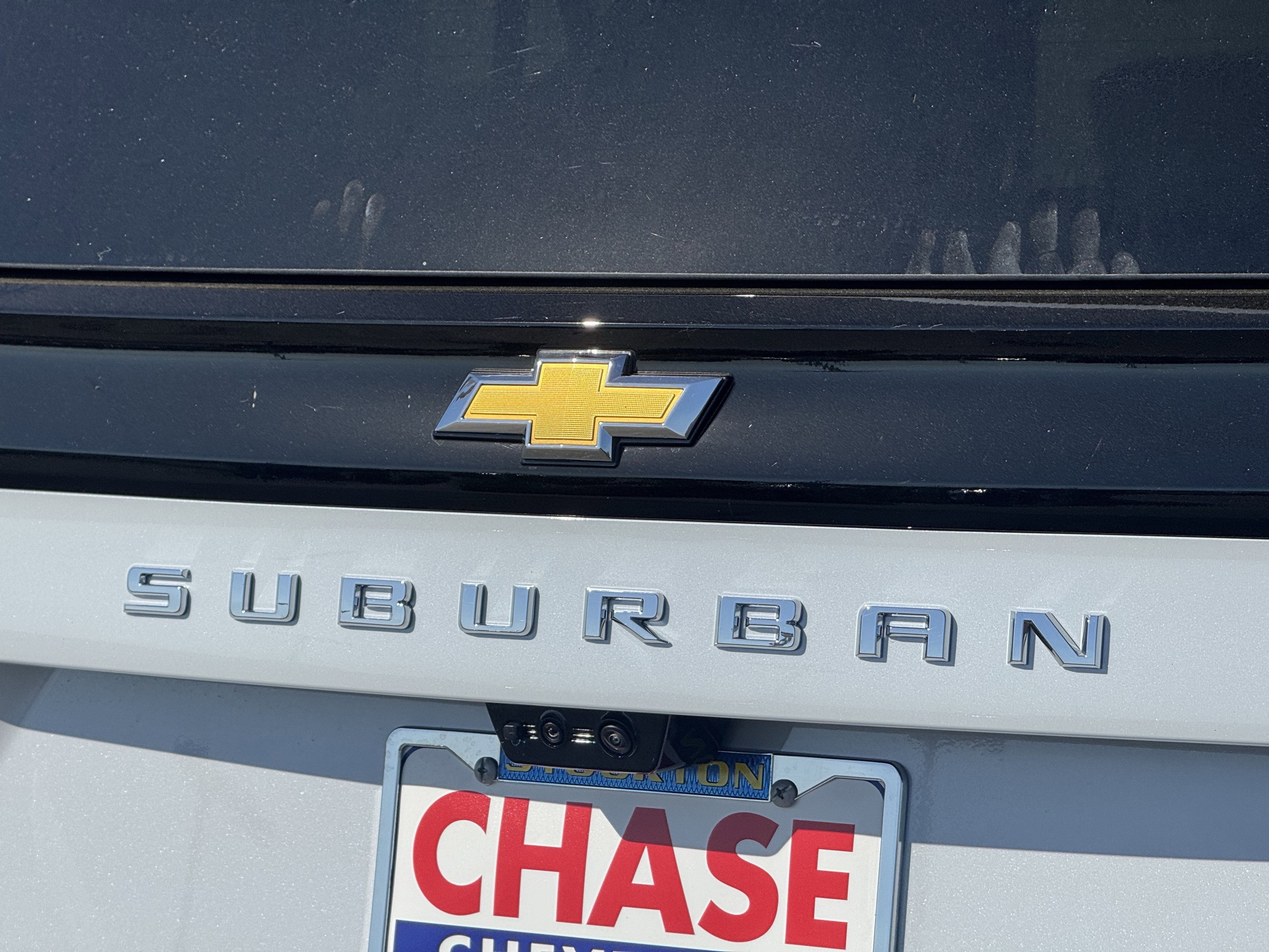 New 2026 Polar White Tricoat Chevrolet High Country image 7