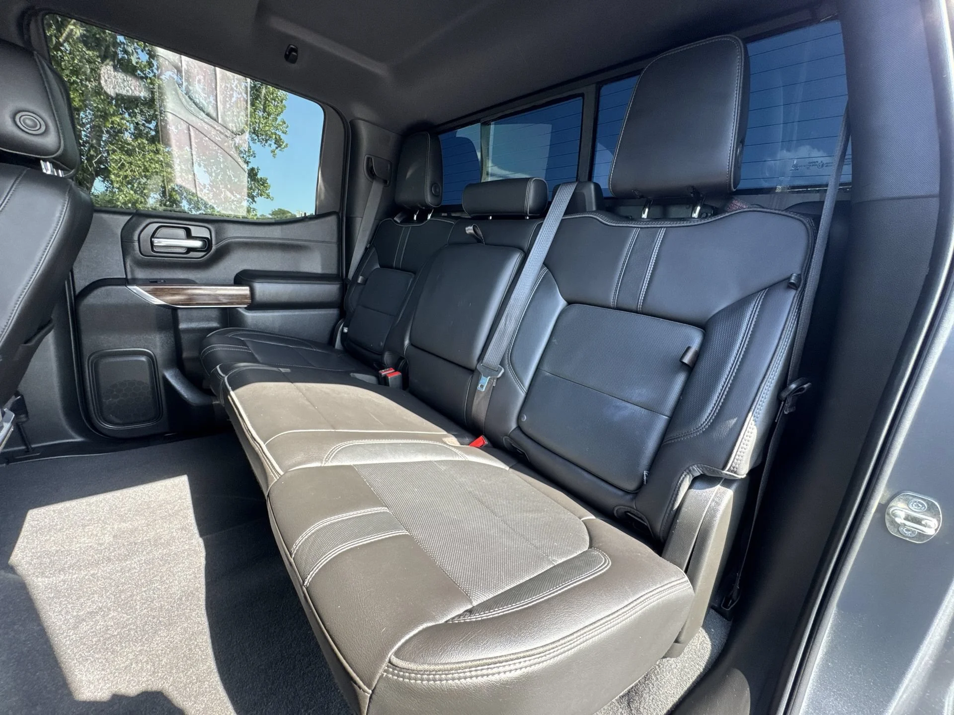 2019 Chevrolet Silverado 1500 High Country - Photo 22