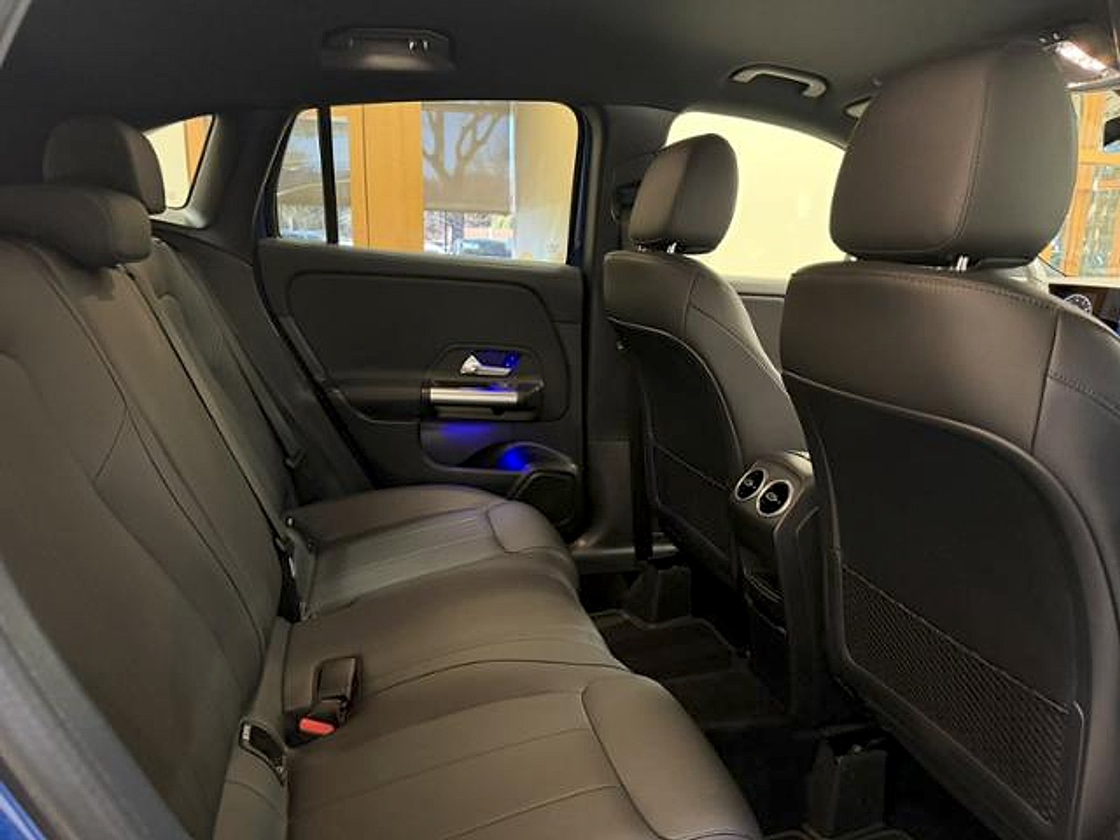 Certified Used 2025 Starling Blue Metallic Mercedes-Benz 4MATIC® image 20