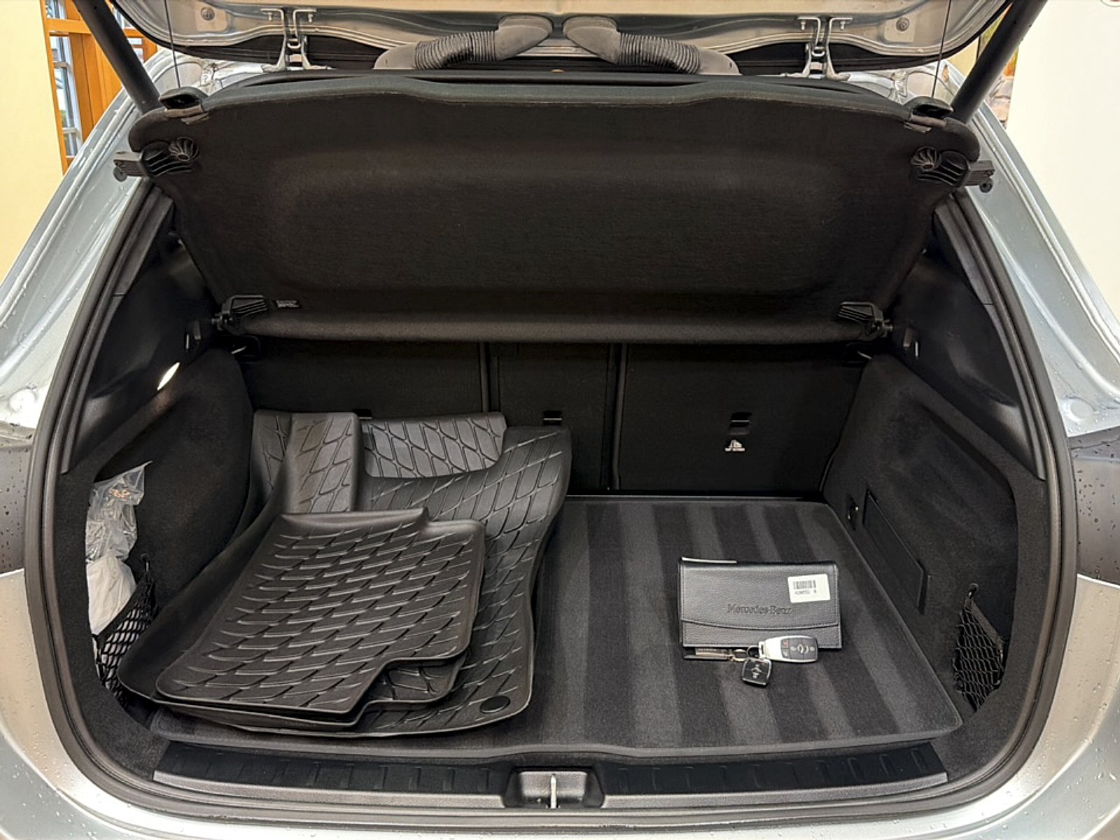 Used 2025 Cirrus Silver Metallic Mercedes-Benz 4MATIC® image 24