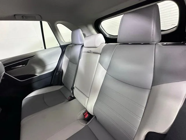 Used 2023 Blue Toyota XLE Premium image 16