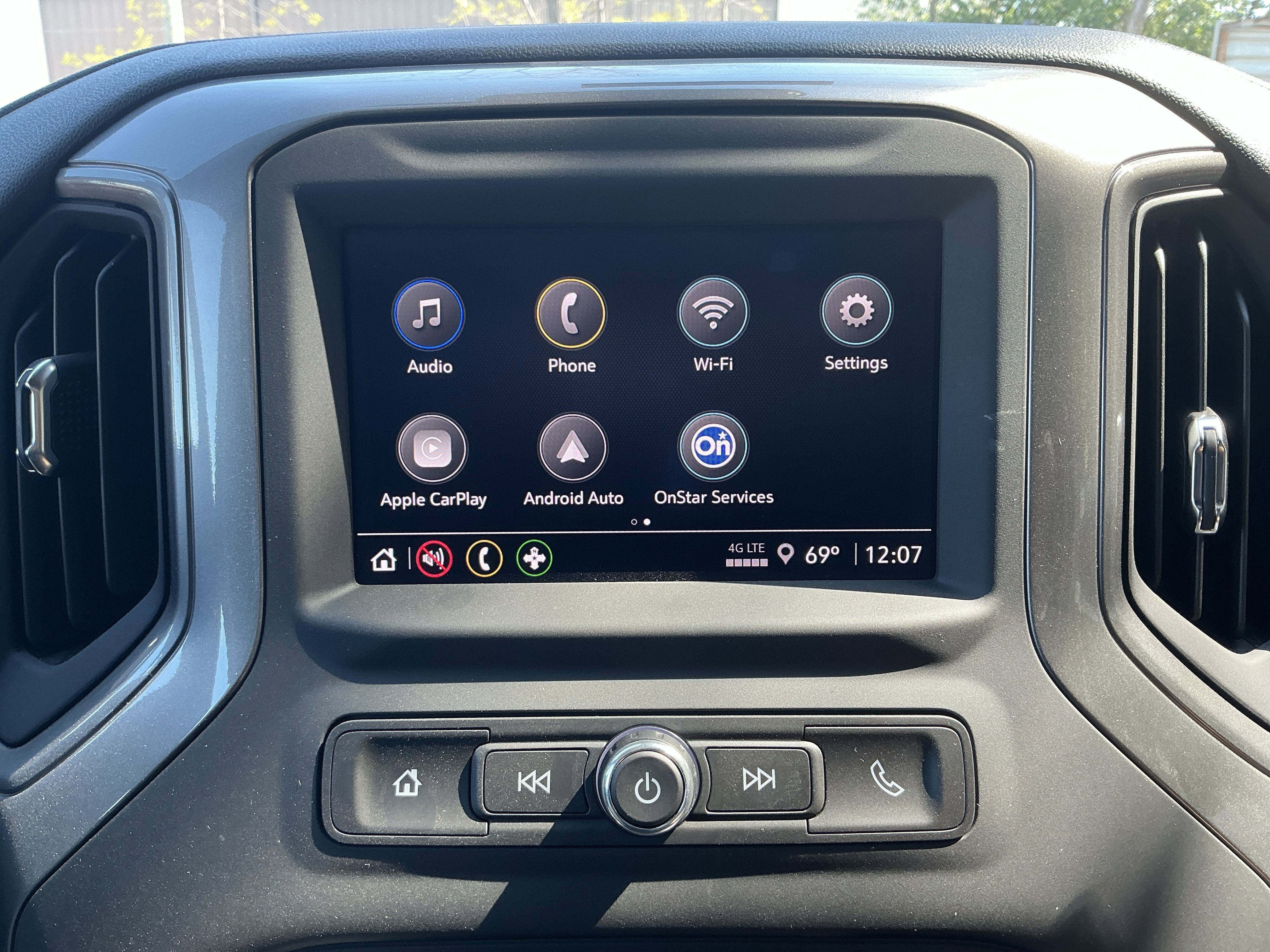 New 2025 Summit White Chevrolet Work Truck image 18