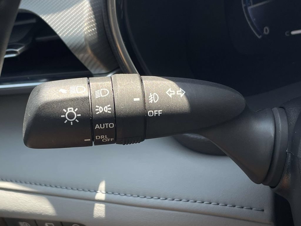 Used 2023 SUMMIT WHITE Chevrolet LTZ image 22