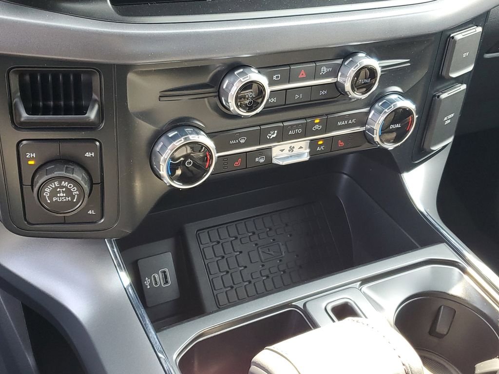 2025 Ford F-150 XLT - Photo 16