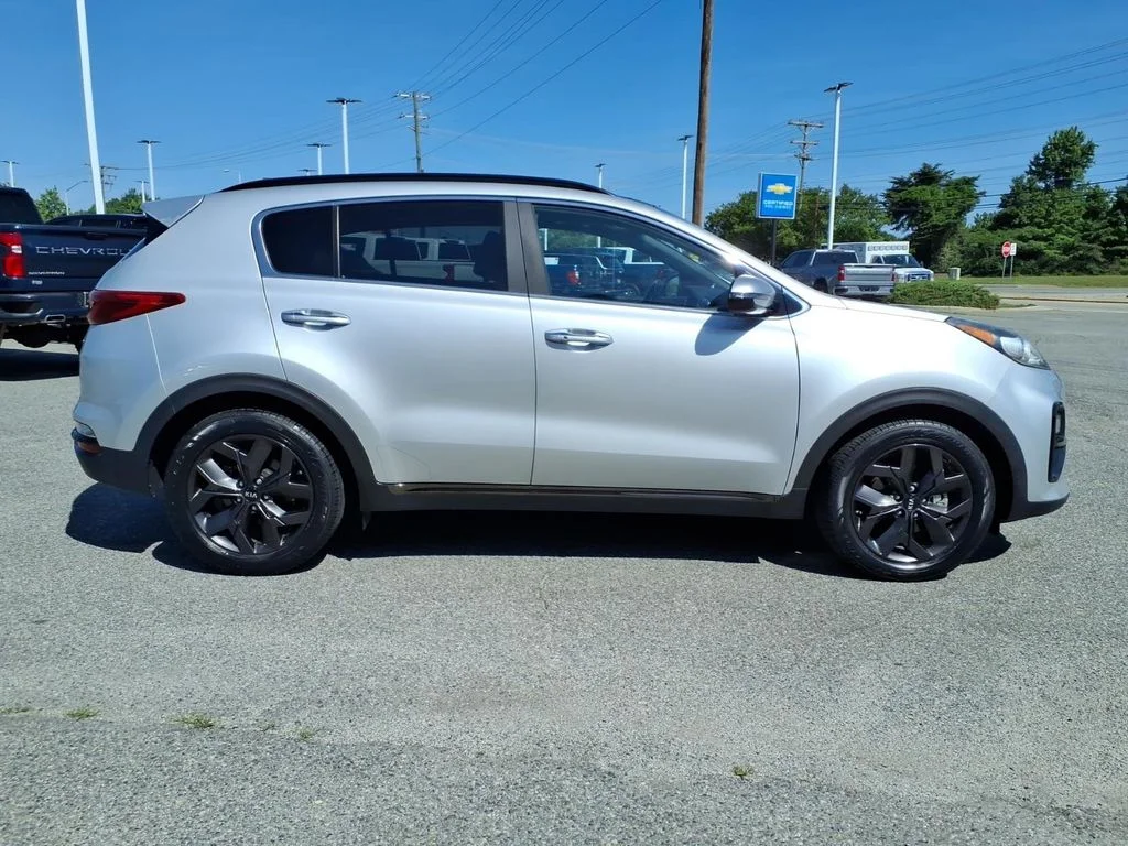 Used 2020 Silver Kia S image 34