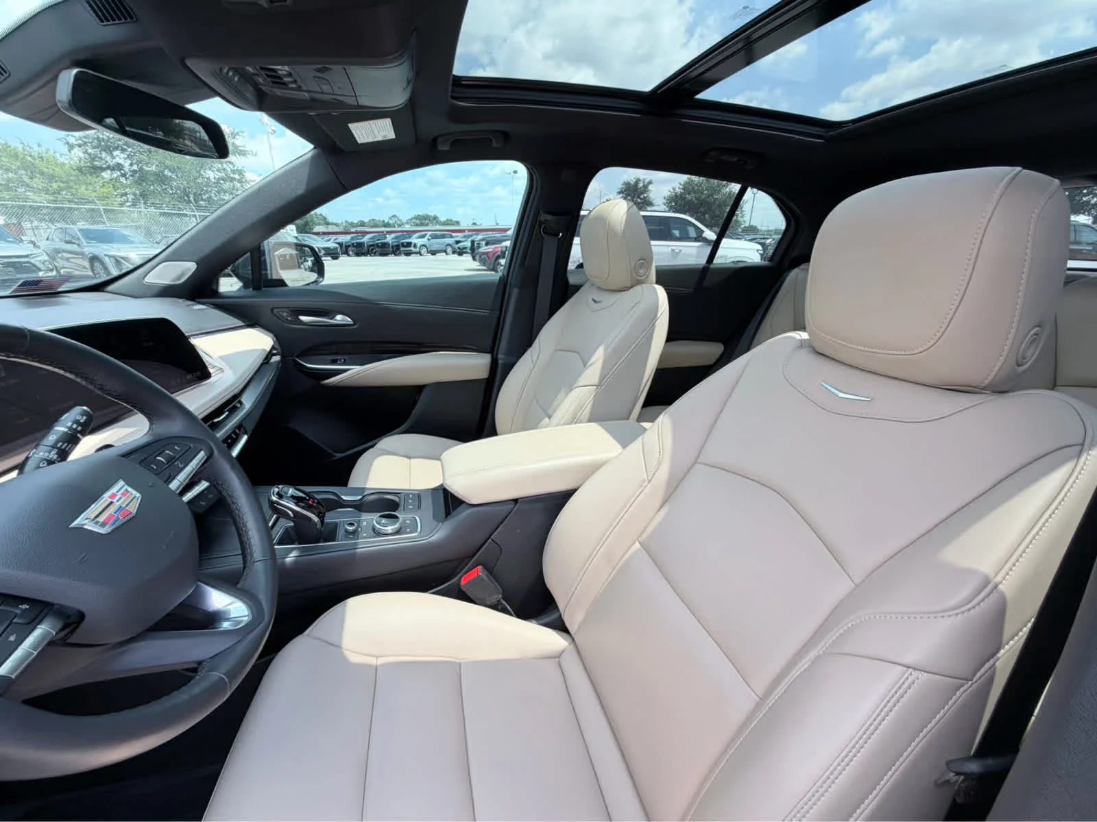 Used 2024 Stellar Black Metallic Cadillac Premium Luxury image 17