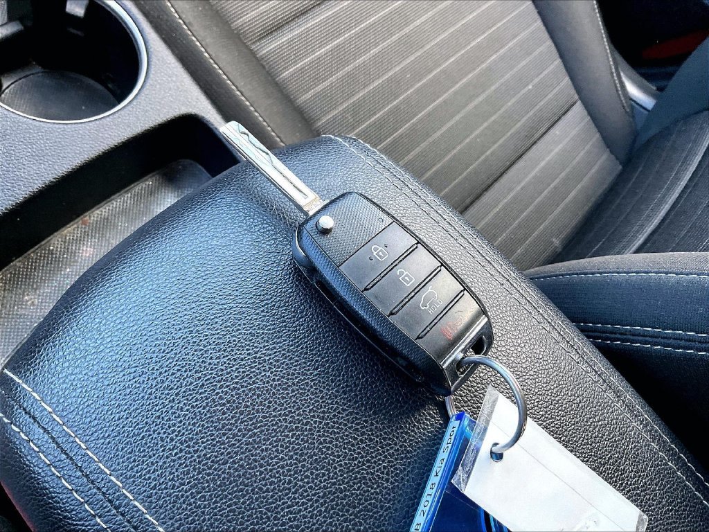 Used 2018 Black Cherry Kia LX image 27