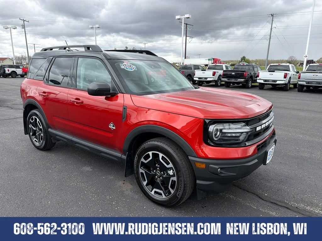 Used 2024 Red Ford Outer Banks image 7