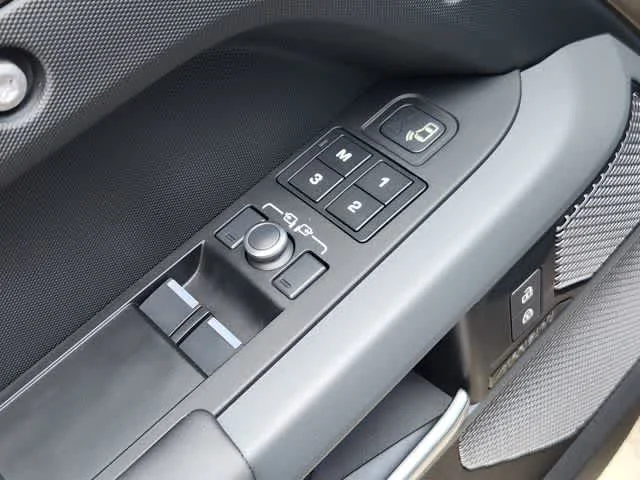Used 2023 Gondwana Stone Metallic Land Rover X image 23