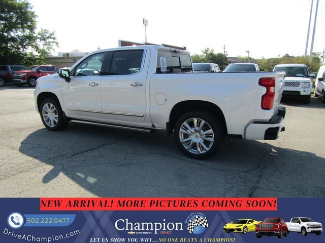 Certified Used 2025 Iridescent Pearl Tricoat Chevrolet High Country image 8