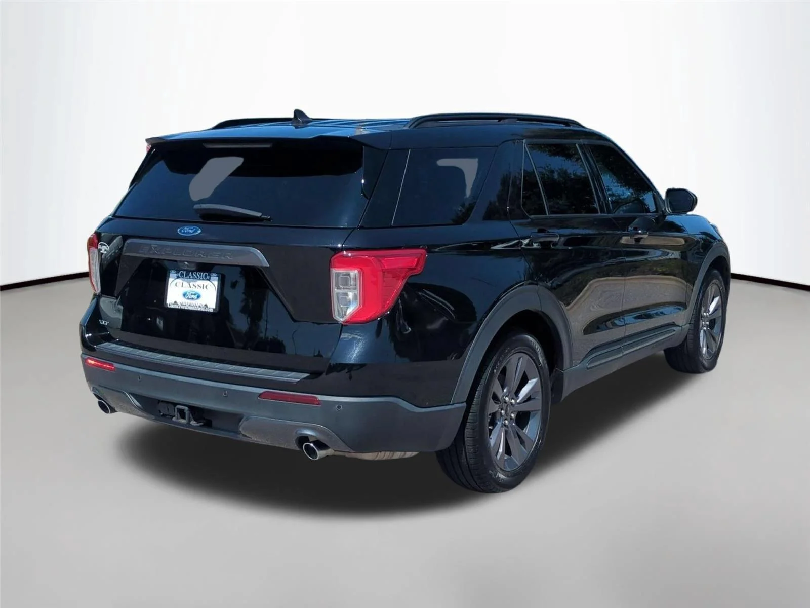 Used 2023 Agate Black Ford XLT image 5