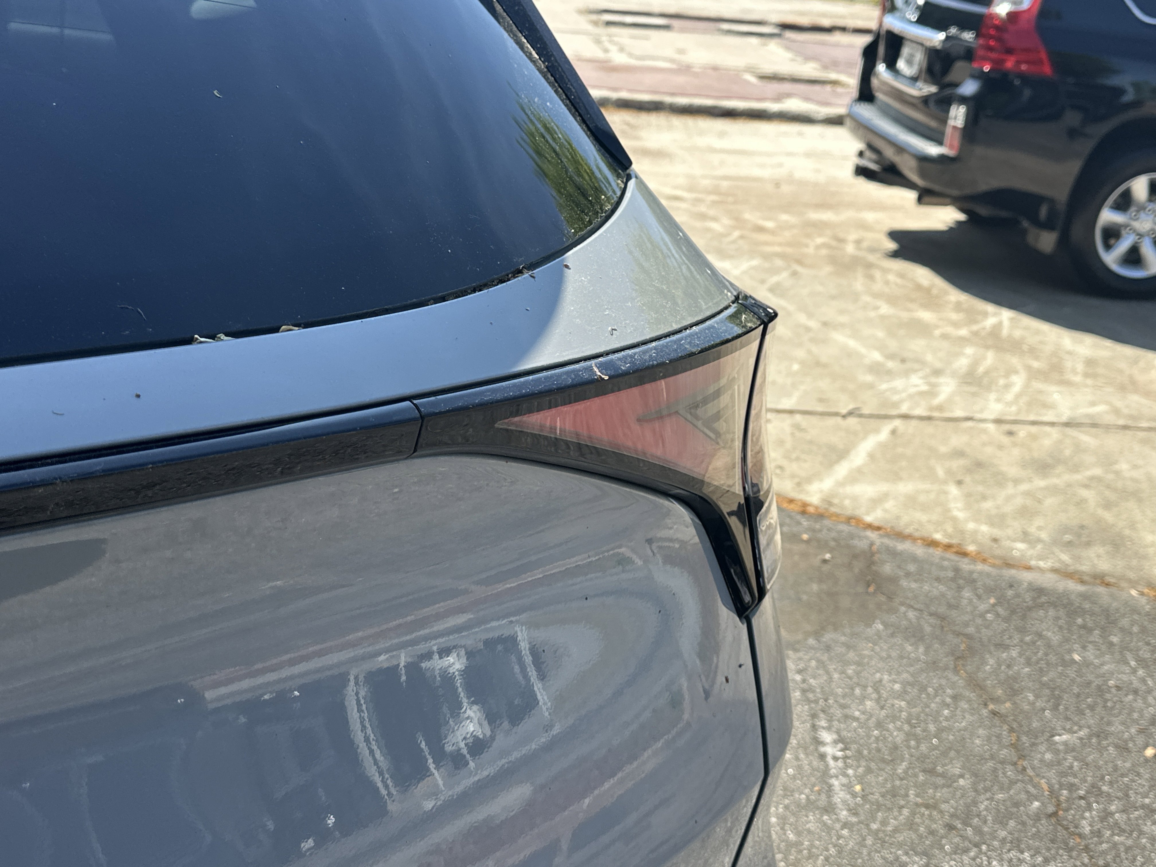 Used 2025 Wolf Gray/Ebony Black Roof Kia X-Pro image 22