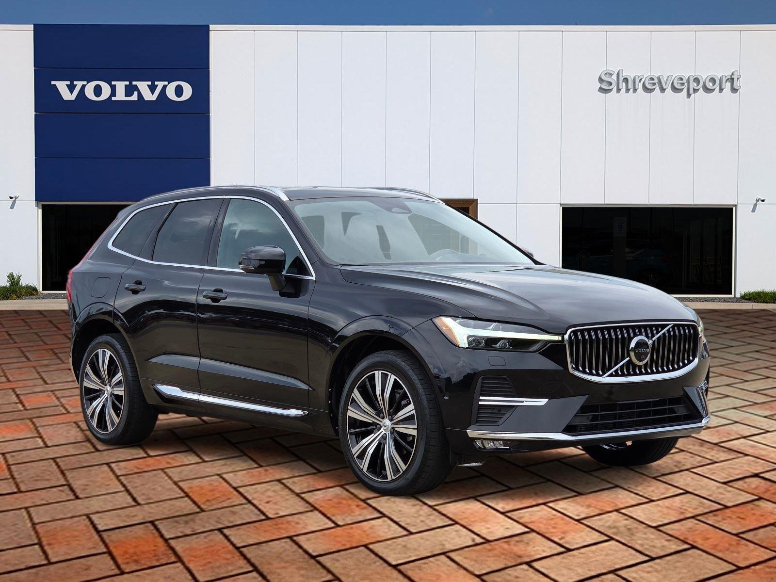 Used 2023 BLACK VOLVO  image 3