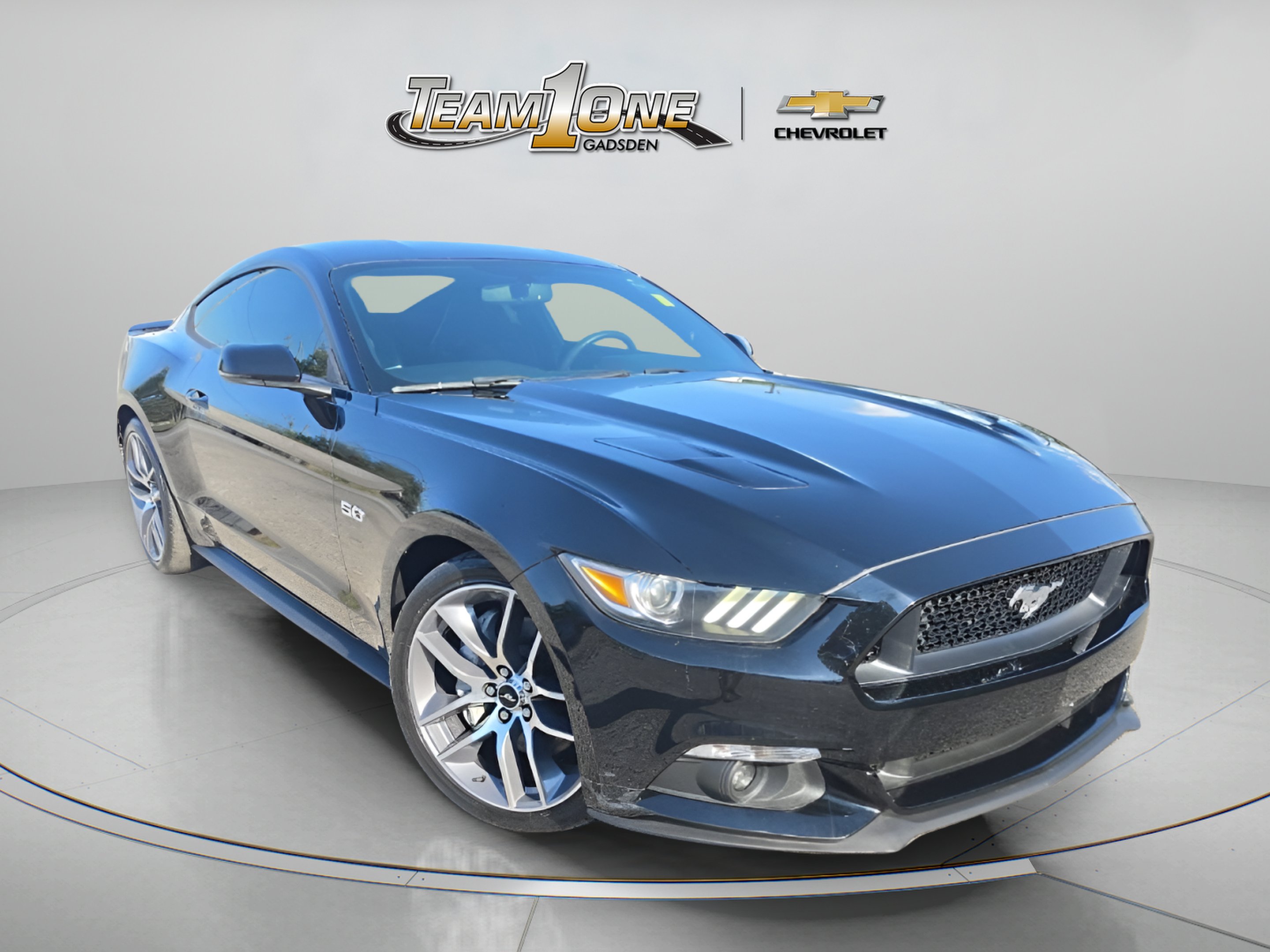 Used 2015 Black Ford GT Premium image 1