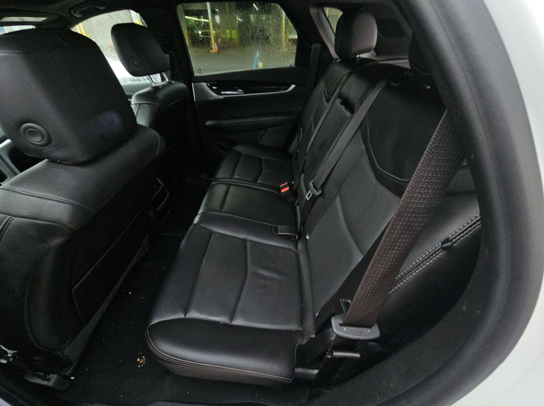 Used 2025 White Cadillac Premium Luxury image 10