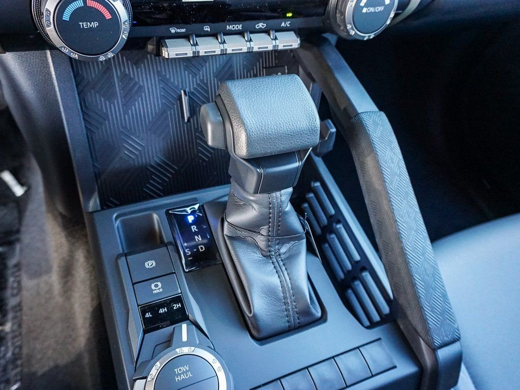 2026 Toyota Tacoma SR5 - Photo 20