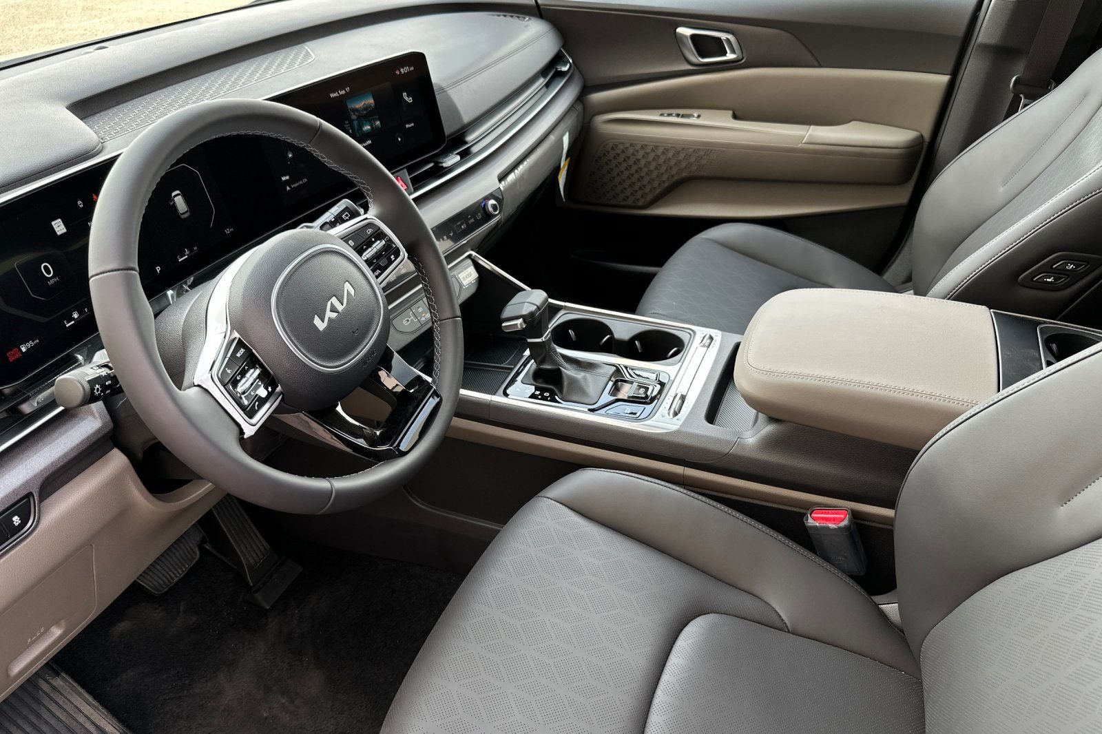 2026 Kia Carnival SX - Photo 10