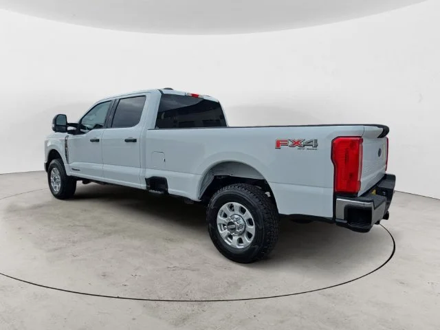 Certified Used 2023 Oxford White Ford XLT image 7