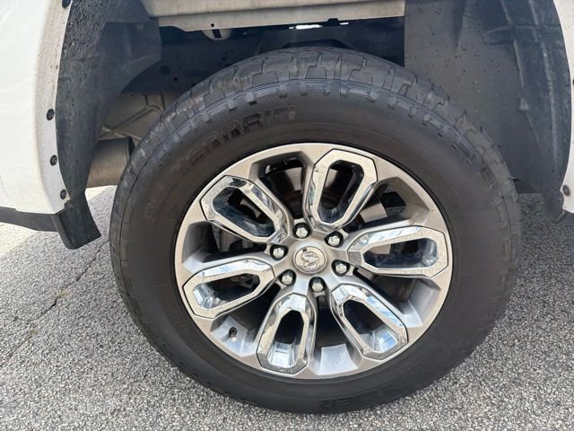 Used 2021 White Ram Laramie image 6