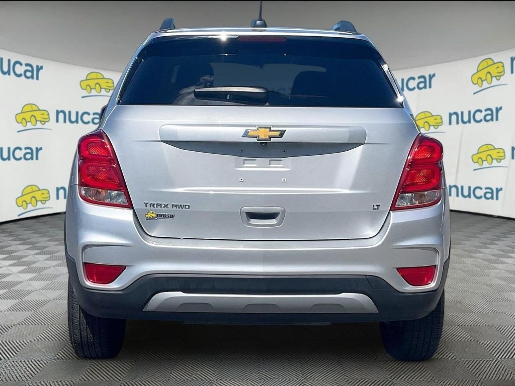 Used 2018 Silver Chevrolet LT image 5