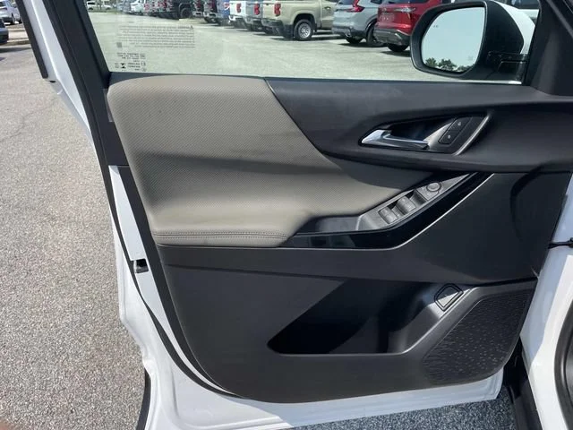 2027 Chevrolet Equinox LT - Photo 16