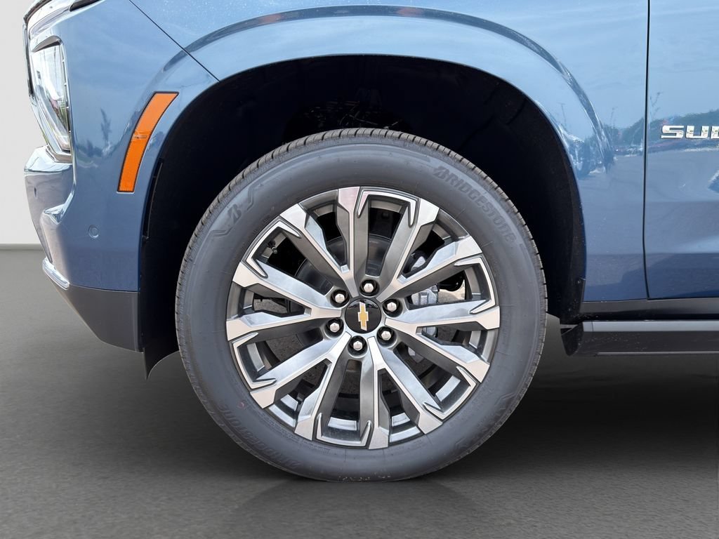 2026 Chevrolet Suburban High Country - Photo 18