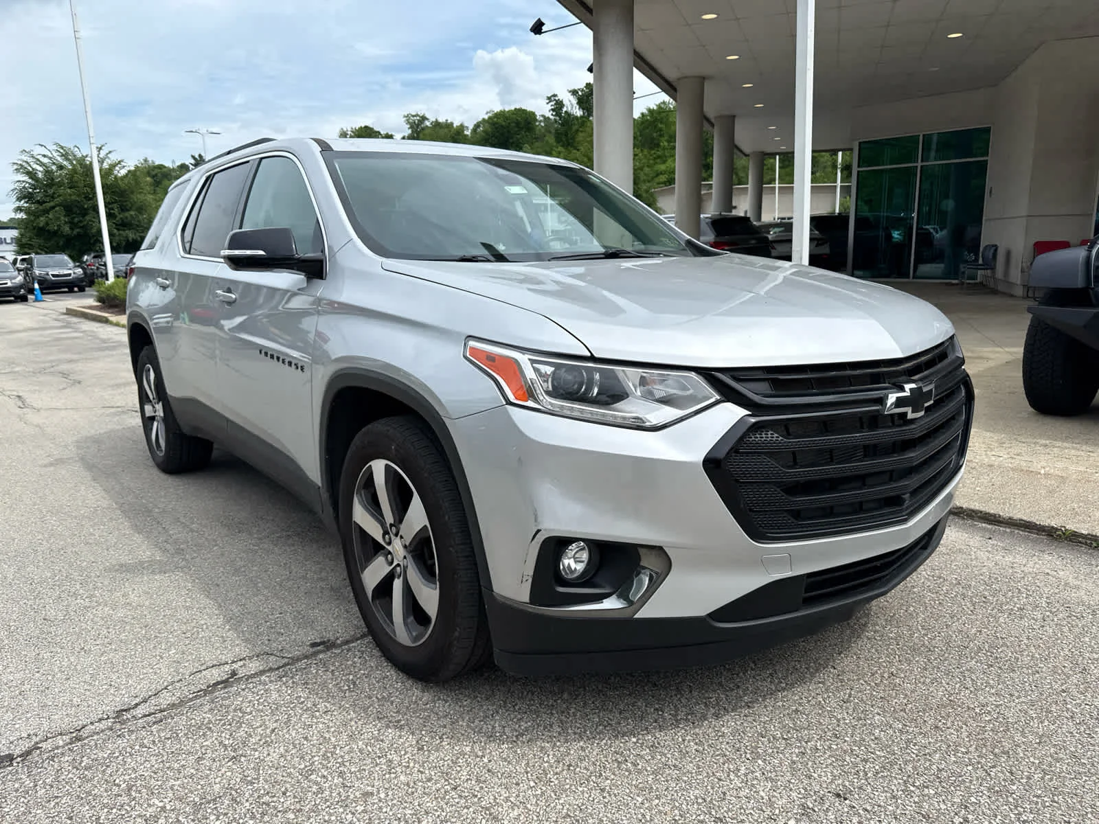 2020 Chevrolet Traverse 2020 Chevrolet Traverse LT Leather Sport Utility