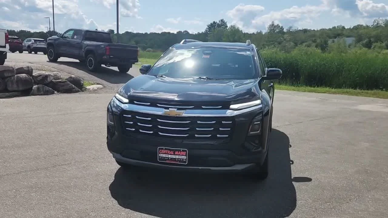 Used 2025 Mosaic Black Metallic Chevrolet AWD LT image 3