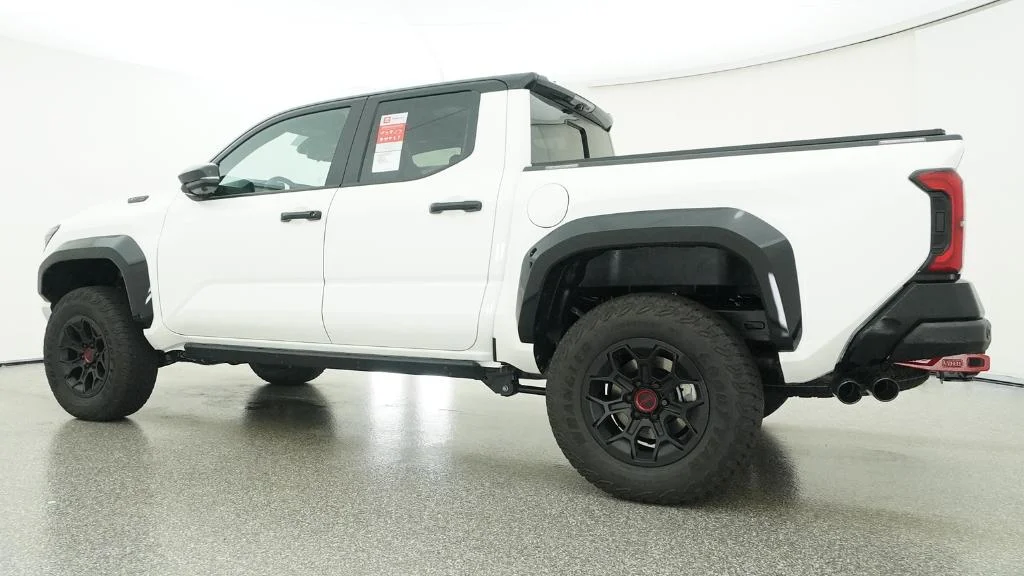 2026 Toyota Tacoma TRD Pro - Photo 11